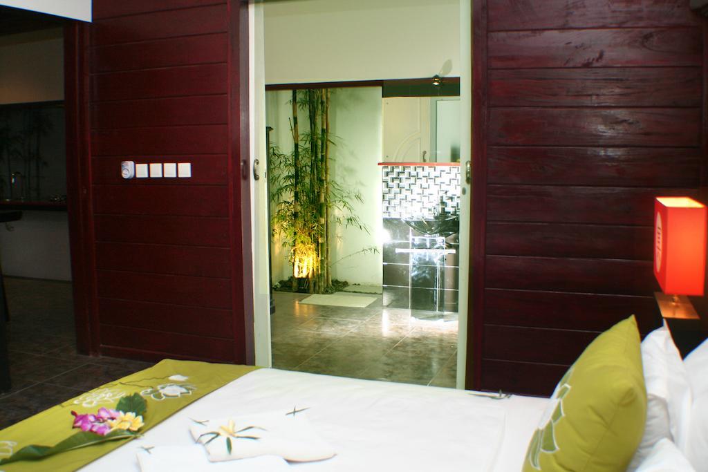 Bonsai Villas Seminyak Zimmer foto